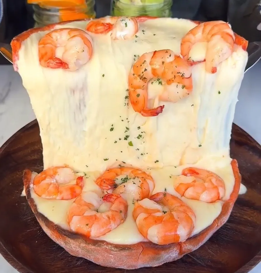 とろけるチーズと海老の旨みが凝縮