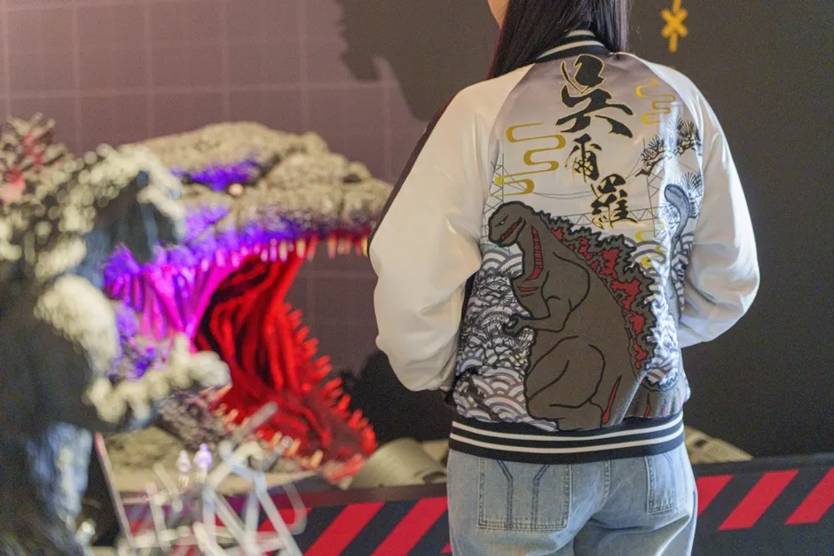 オリジナル“呉爾羅”スカジャン