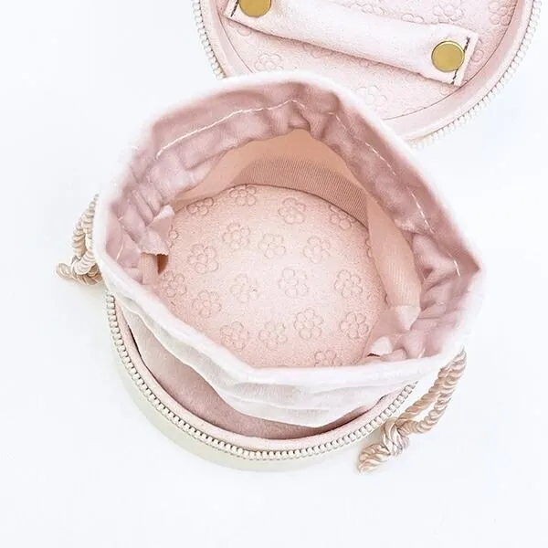 ラウンド型は巾着付き