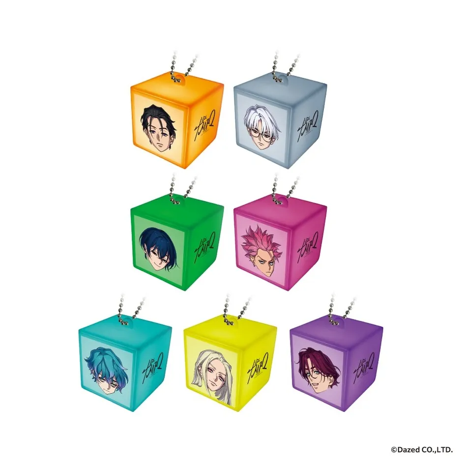7色のキューブ型のキャラクターグッズ