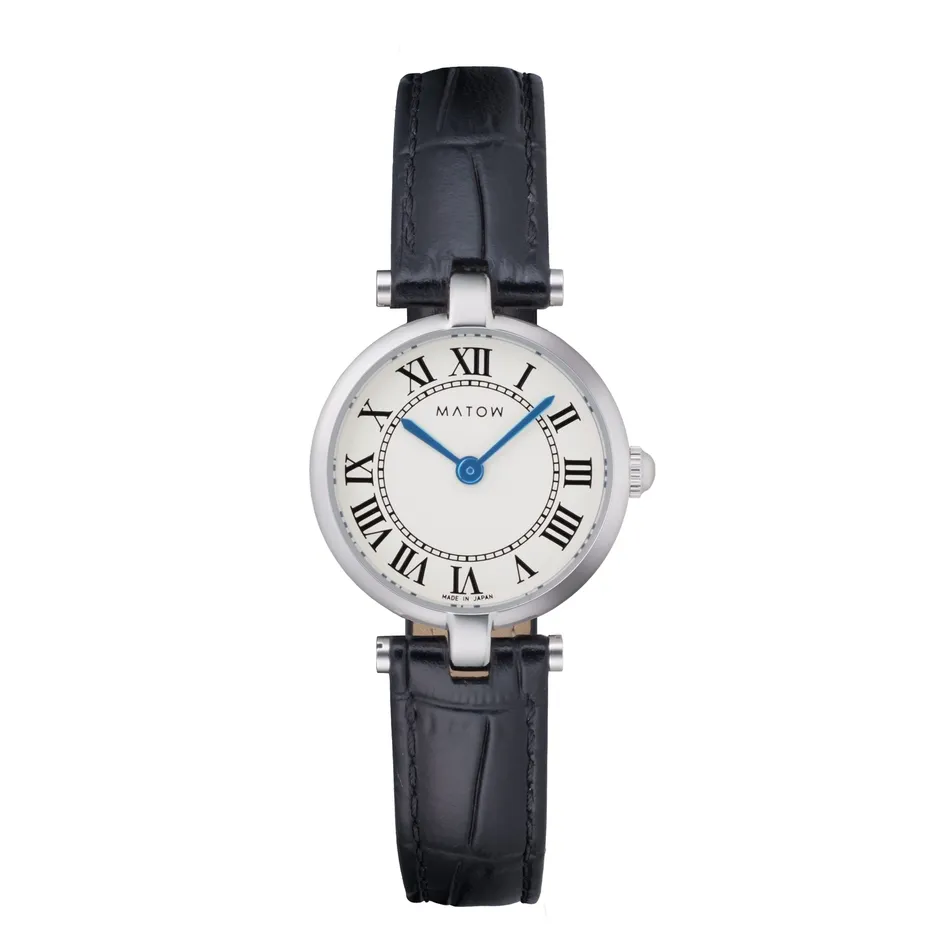 黒い革ベルトの腕時計