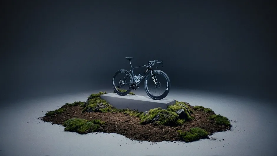 CANYONのバイクとDT SWISSのホイール